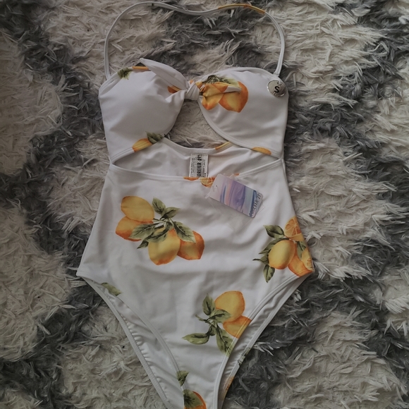 Forever 21 lemon print one piece swimsuit S - Picture 3 of 6
